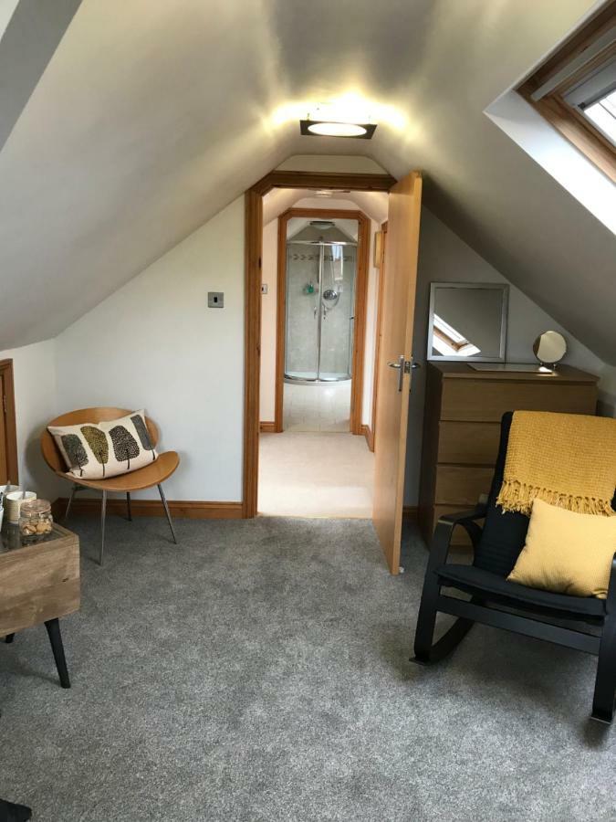 Mooredge B&B วิทบี ภายนอก รูปภาพ